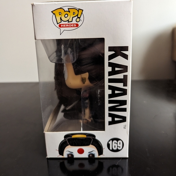 DC Bombshells Katana Funko POP! figure - Picture 2 of 7